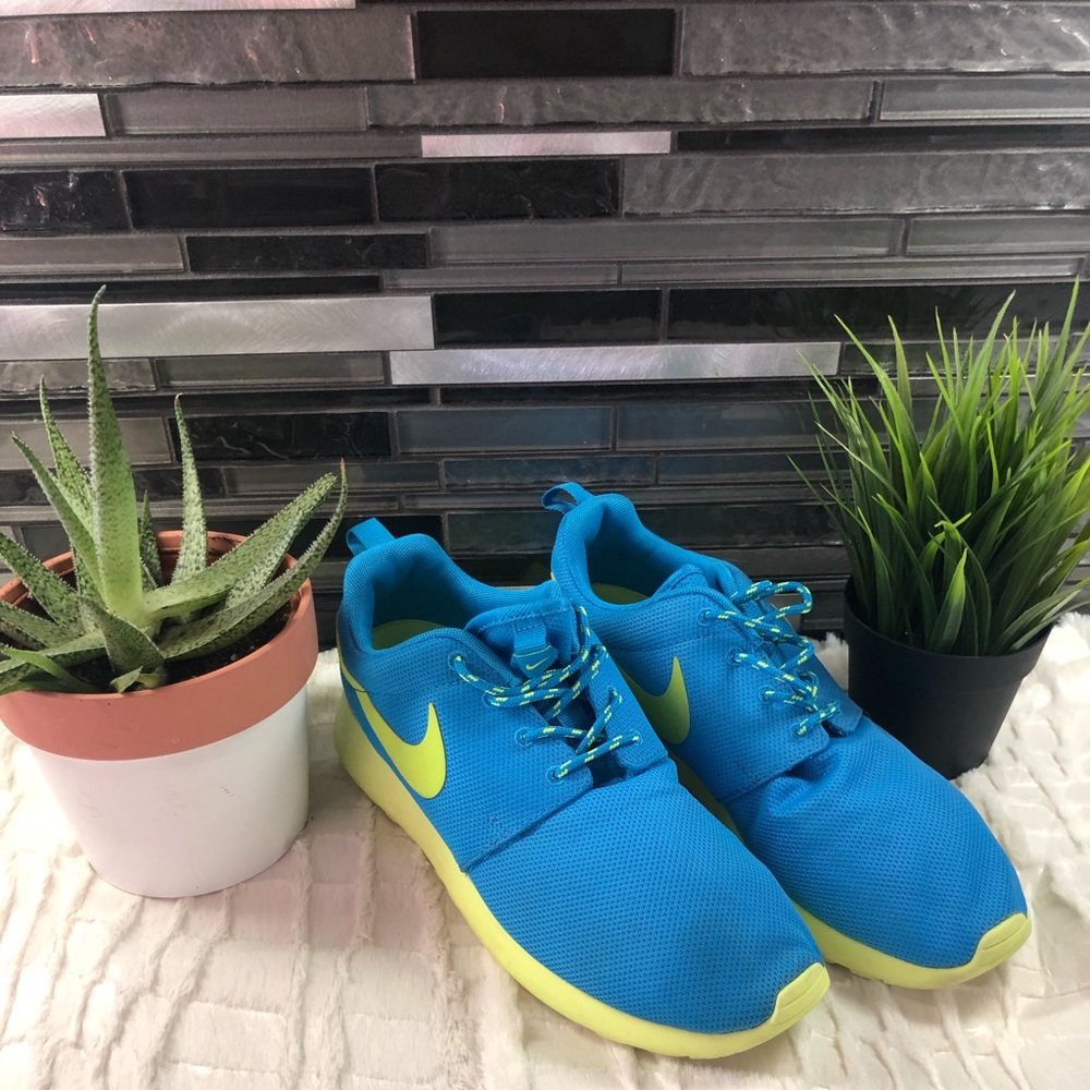 Nike shoes